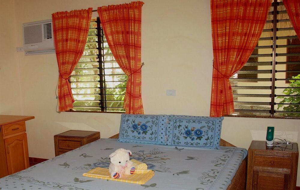 Aqua-Landia Resort Dauin Extérieur photo