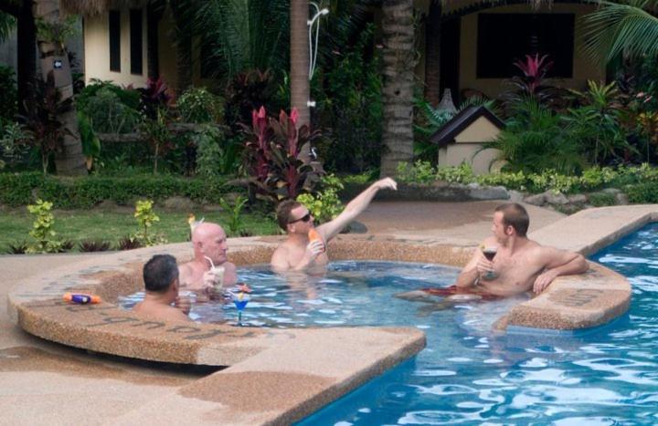 Aqua-Landia Resort Dauin Extérieur photo